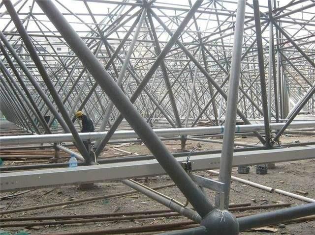 叶城盘点螺栓球网架对选材方面的4点要求